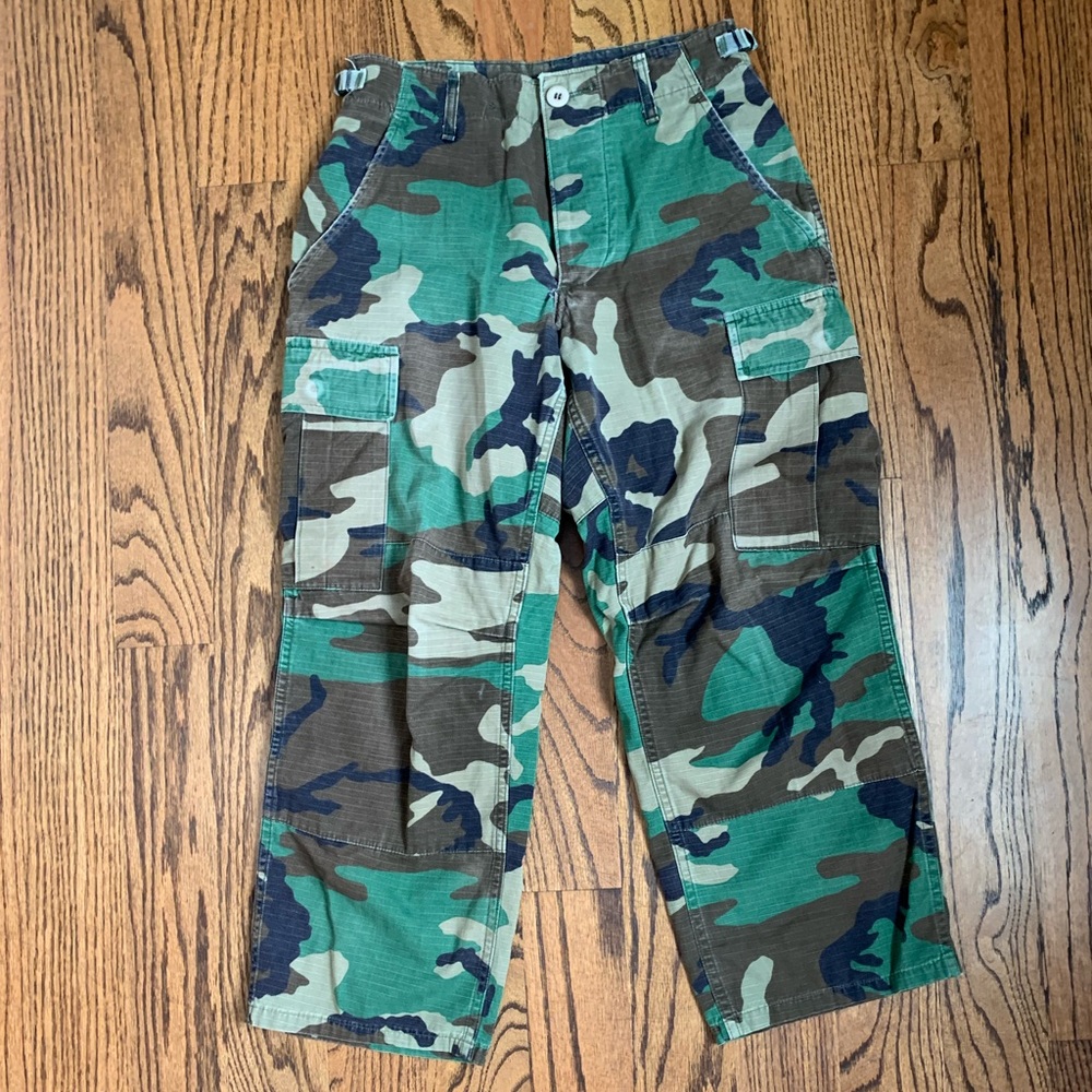 Urban outfitters camo army cargo pants